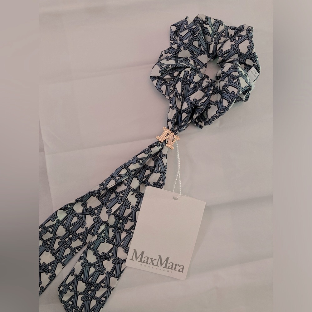 MaxMara Blue and White Hair Accessory - Picture 1 of 3